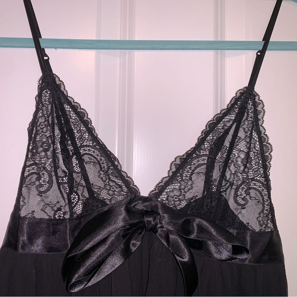 Victoria’s Secret Lingerie - Picture 2 of 4